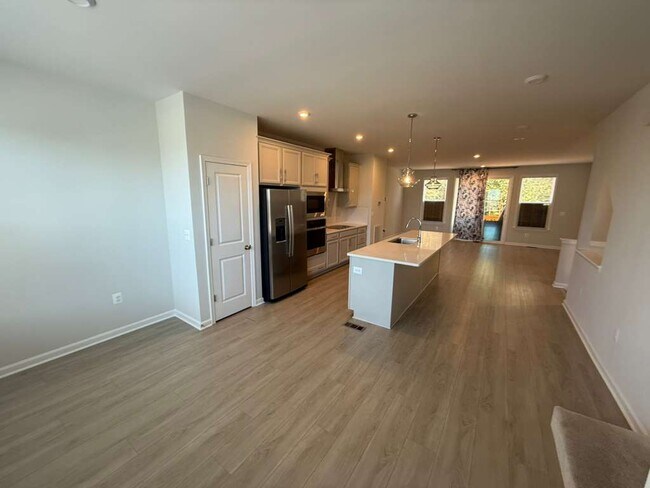 Photo - 8843 Foxway Rdg Ln