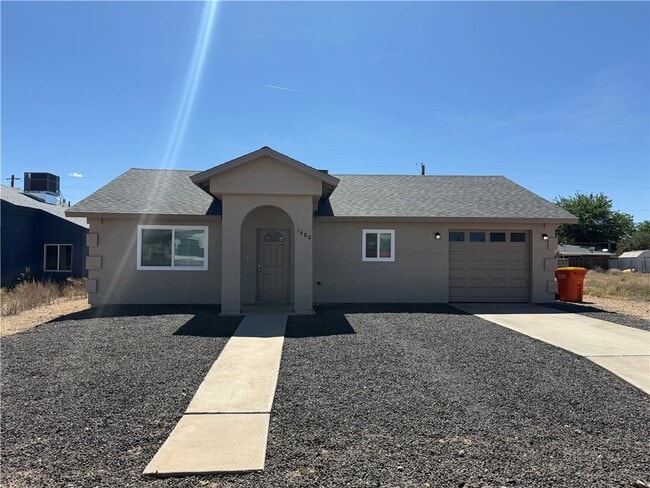 Building Photo - 1480 College Dr