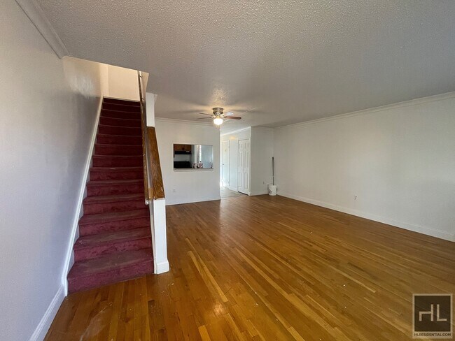 Photo - VAN SICLEN AVENUE Unit 1