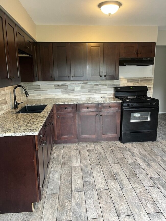 Photo - 9701 Ridgeland Ave