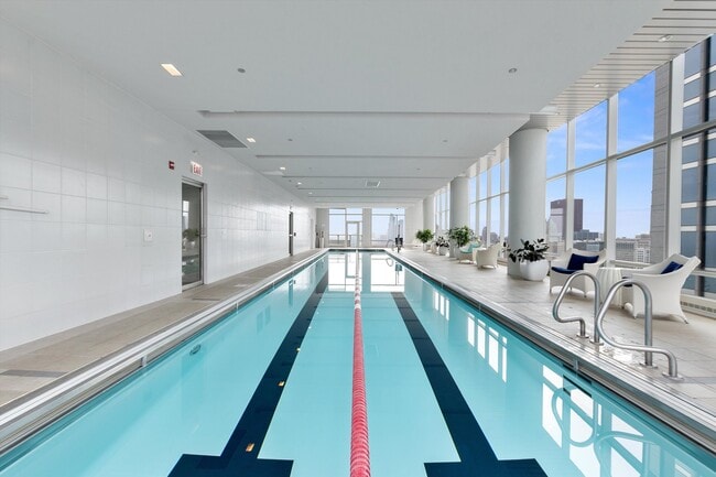 Photo - 340 E Randolph St