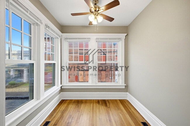 Photo - 342 Taylor Ave