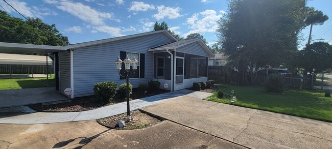 Photo - 2301 W Mallory St