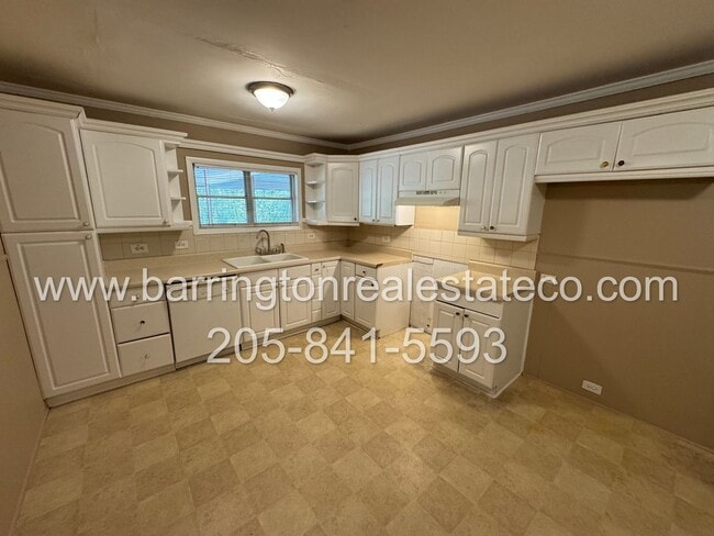 Photo - 310 Lullaby Ln