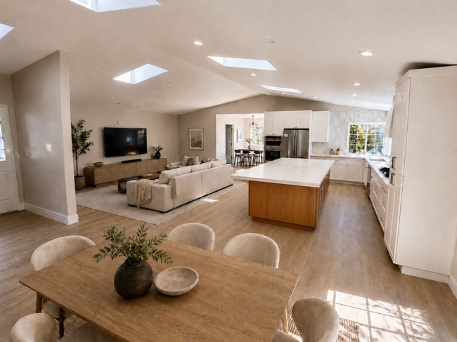 Photo - 15047 Meadow Oak Pl