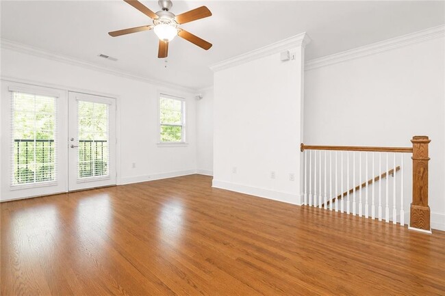 Photo - 5490 Glenridge Park NE