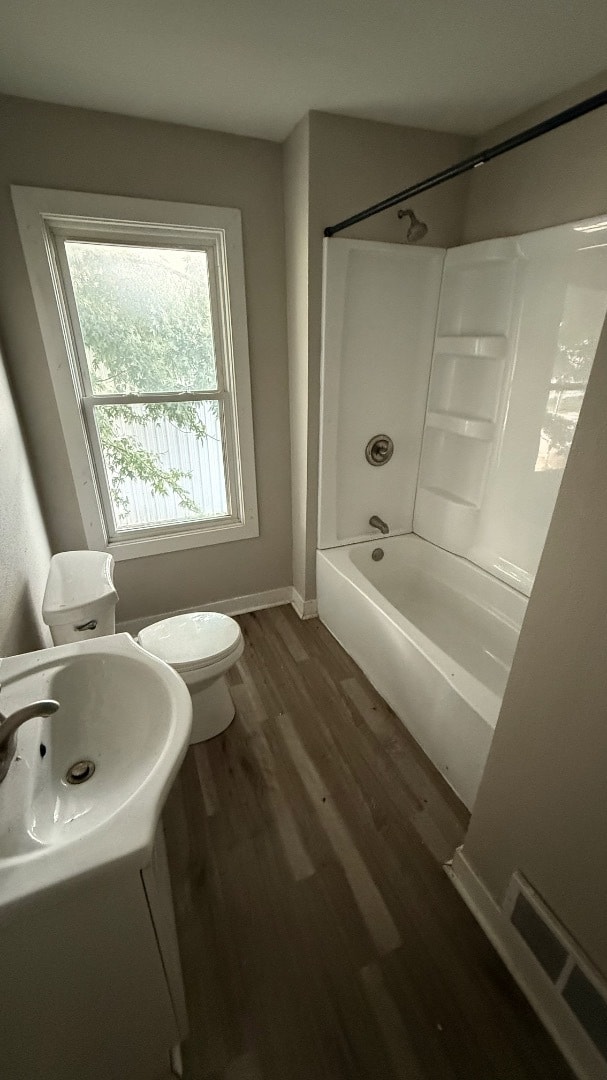 Photo - 214 W Jefferson St