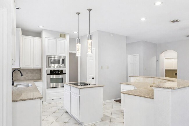 Photo - 6703 Cypress Village Dr