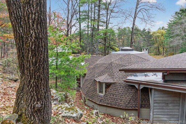 106 Mountain Laurel Ln