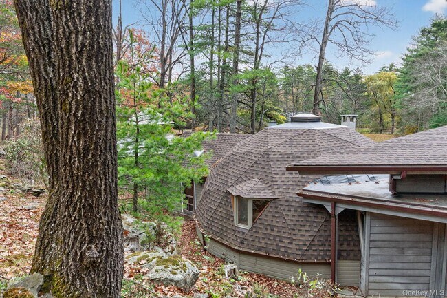 Photo - 106 Mountain Laurel Ln