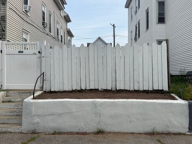 Photo - 436 Auburn St Unit Across from baseball field