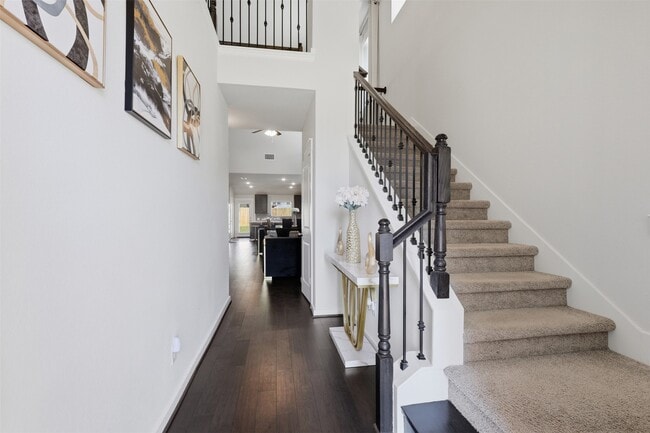 7415 Casuna Ln