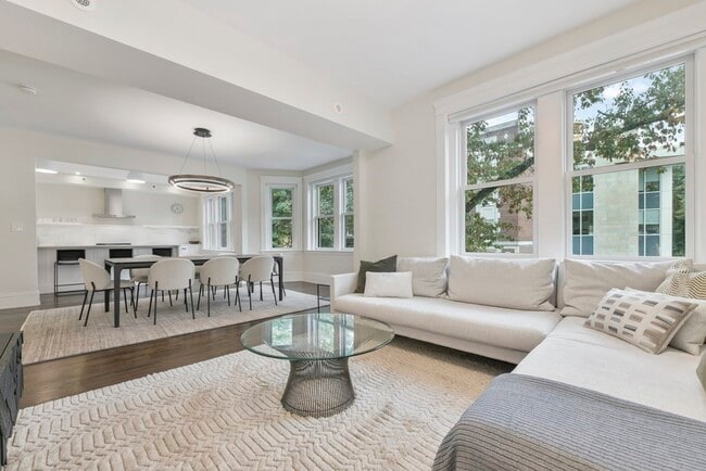 Building Photo - 66 Marshal St Unit A3