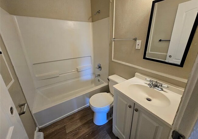 Photo - 117 Glen Garry Rd