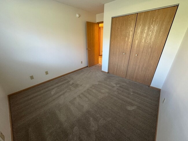 Lakeland Villa Apartments