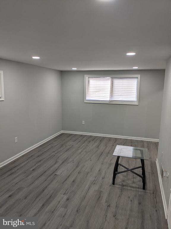 Photo - 4616 Heath St