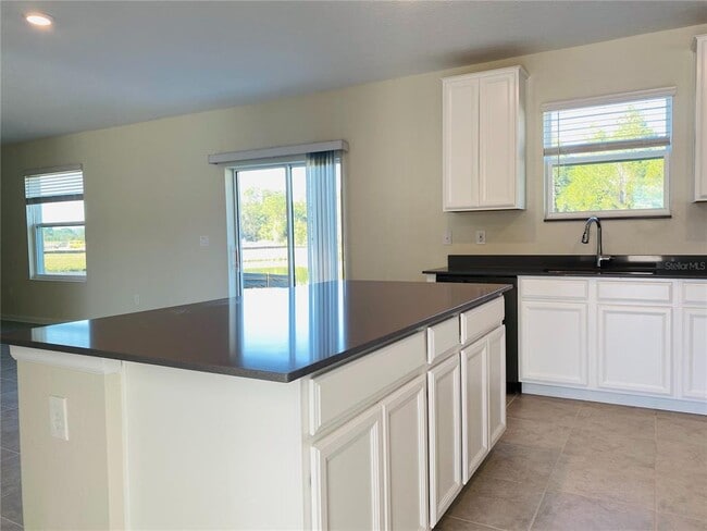 Photo - 16436 Fernridge St