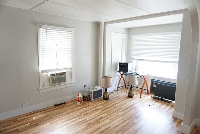 Photo - 2 Pleasant St Unit 2