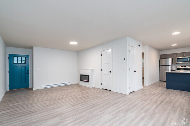 1BR, 1BA - 704SF