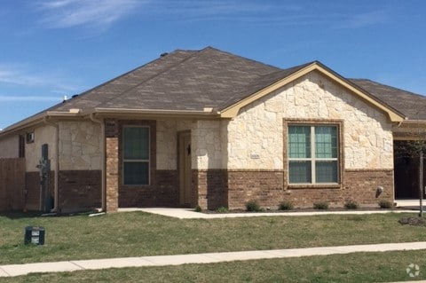 Building Photo - 6106 Boxelder Trail Rental