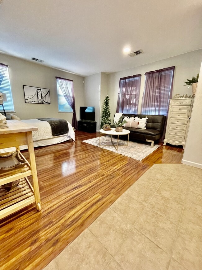 Photo - 435 W St Francis Ave