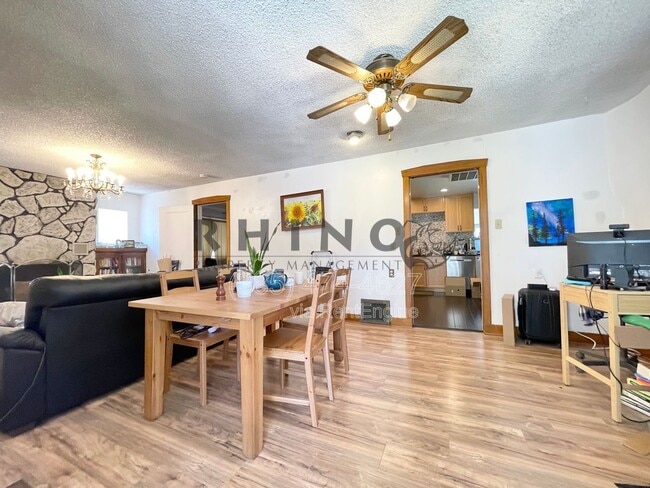 Photo - 273 Wilson Ave S
