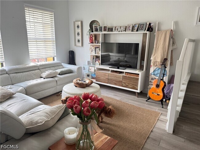 11907 Adoncia Way