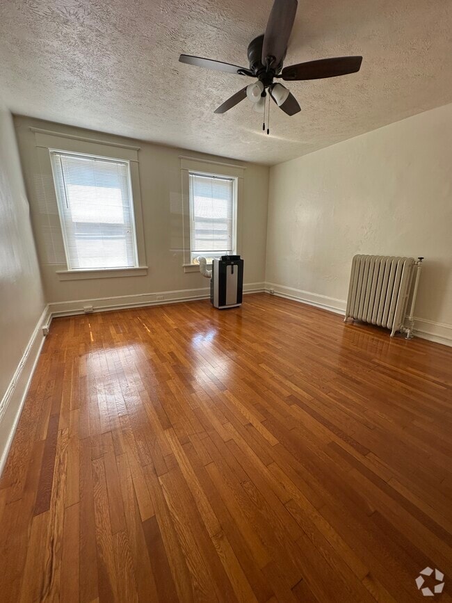 Building Photo - 21 N Braddock St Unit 4 Rental