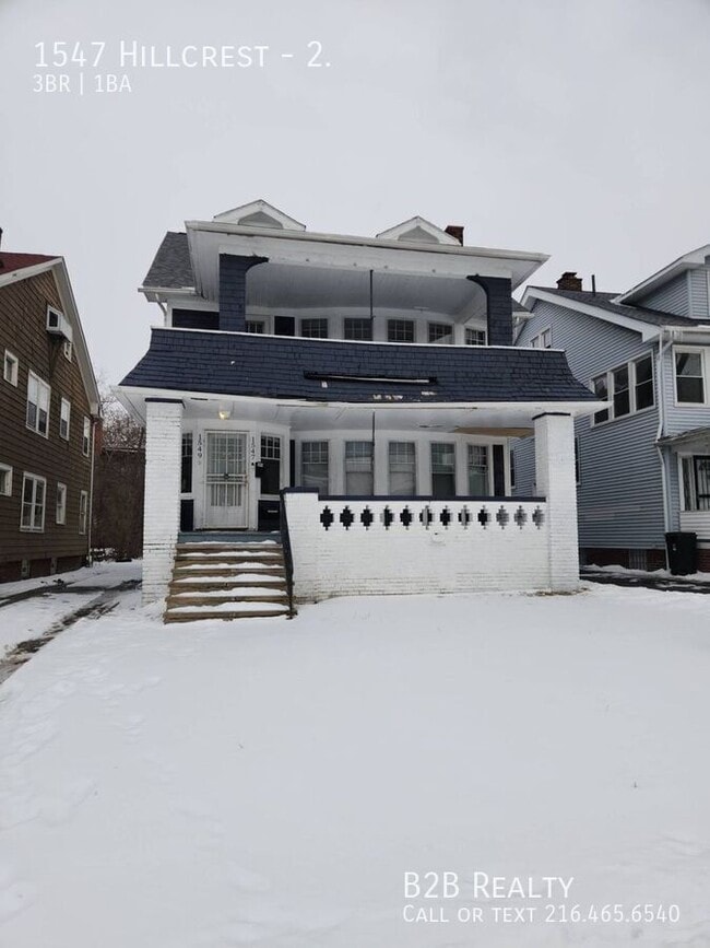 Building Photo - 1547 Hillcrest-2. Unit 2.