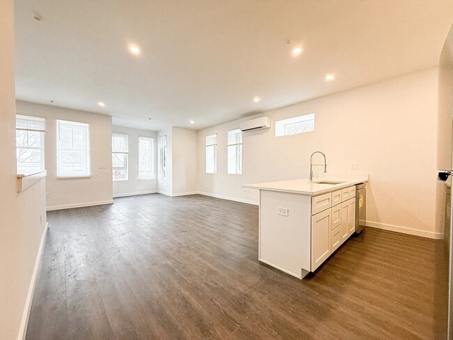 Photo - 71 Perrin St Unit 1
