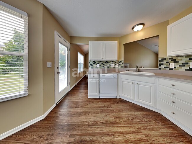 Photo - 1810 Wheatfield Way