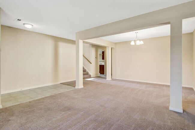 Photo - 5135 Ballantine Dr