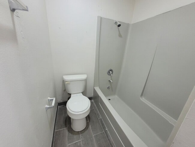 Photo - Virginia Manor