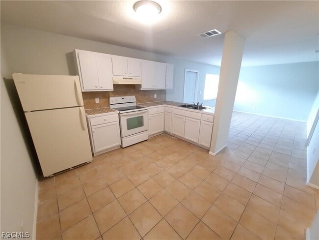 Photo - 198 Charlotte Ave