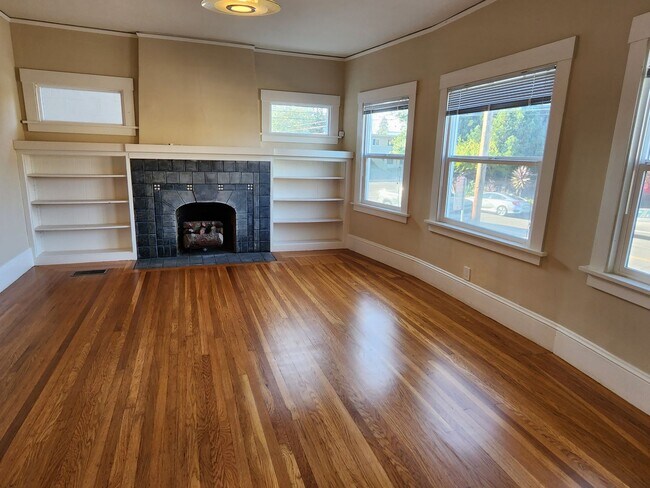 Photo - 41st St-343 Unit 343 41 st