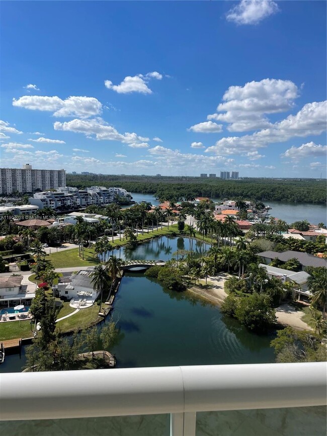 Photo - 16500 Collins Ave