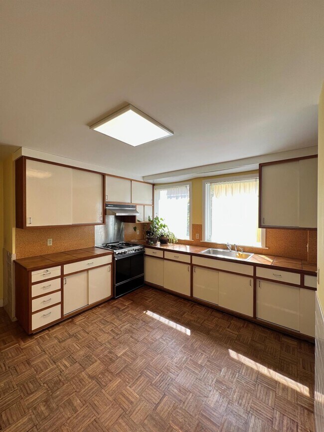 Photo - 10 Packard Ave Unidad 1