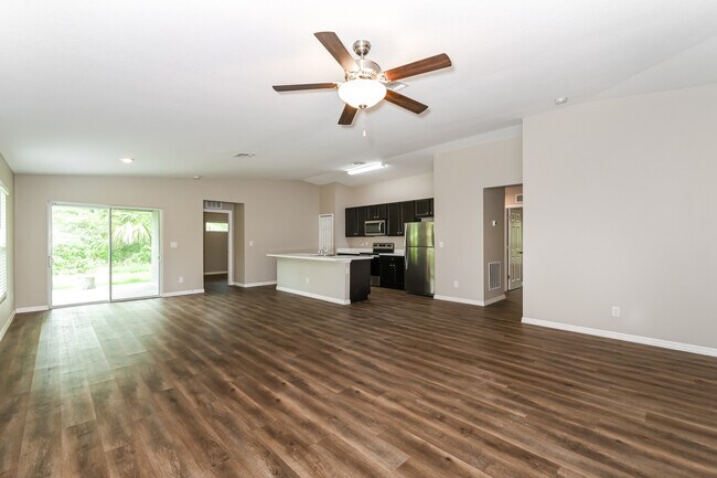 Photo - 14134 Packard Ave