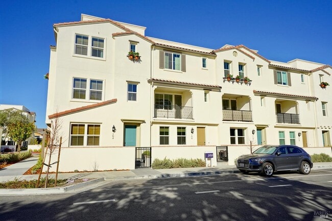 Photo - 106 Rockview Rd