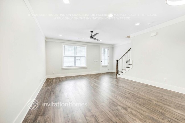 Photo - 244 Founders Ln