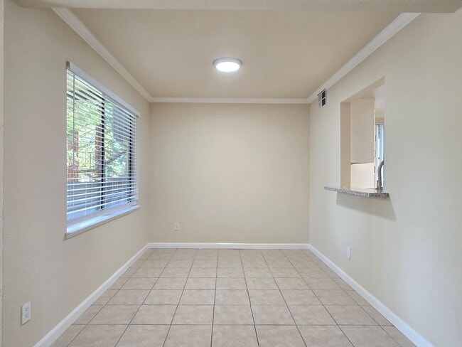Photo - 5590 Makati Cir