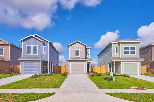 Photo - 18526 Tre Croci Dr