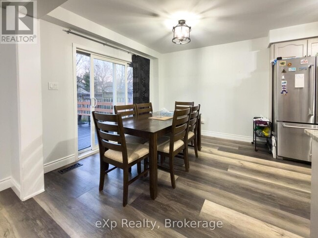 Photo - 12 Griffiths Ave
