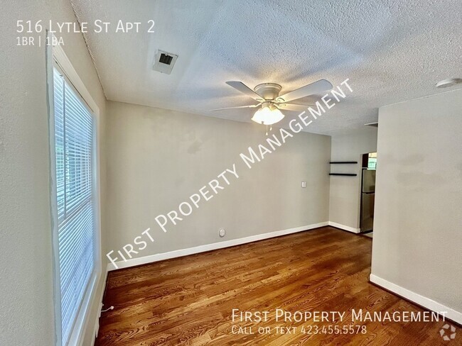 Building Photo - 516 Lytle St Unit 2 Rental