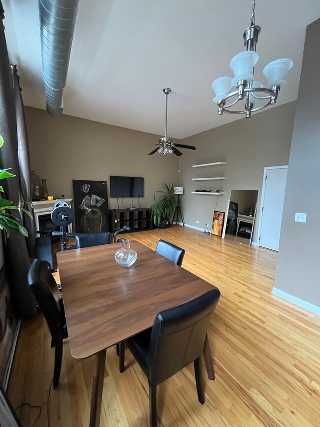 Photo - 4545 S Drexel Blvd