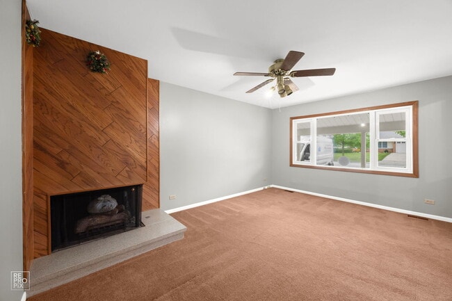 Photo - 769 Penrith Ave