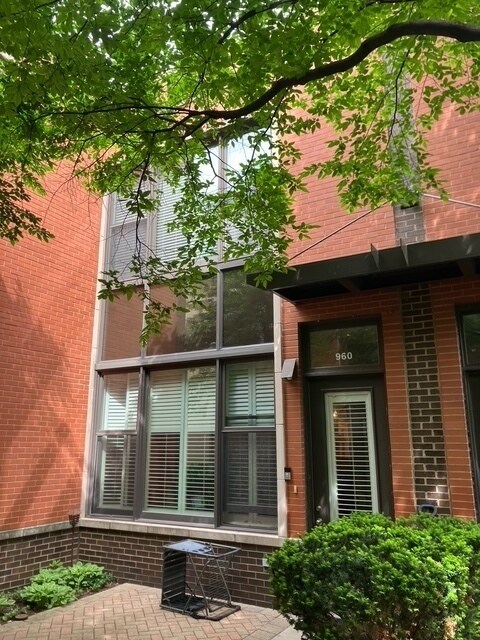 Photo - 960 N Crosby St