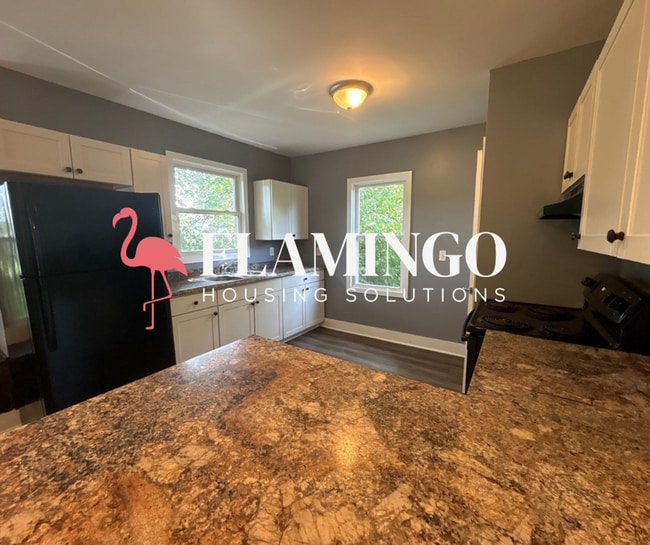 Photo - Cozy 2-Bedroom Home with Central Air in Dayton's Belmont Area