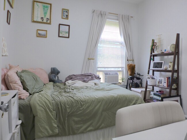 Photo - 285 Windsor St