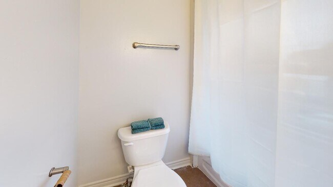 Photo - Gladstone & Bell